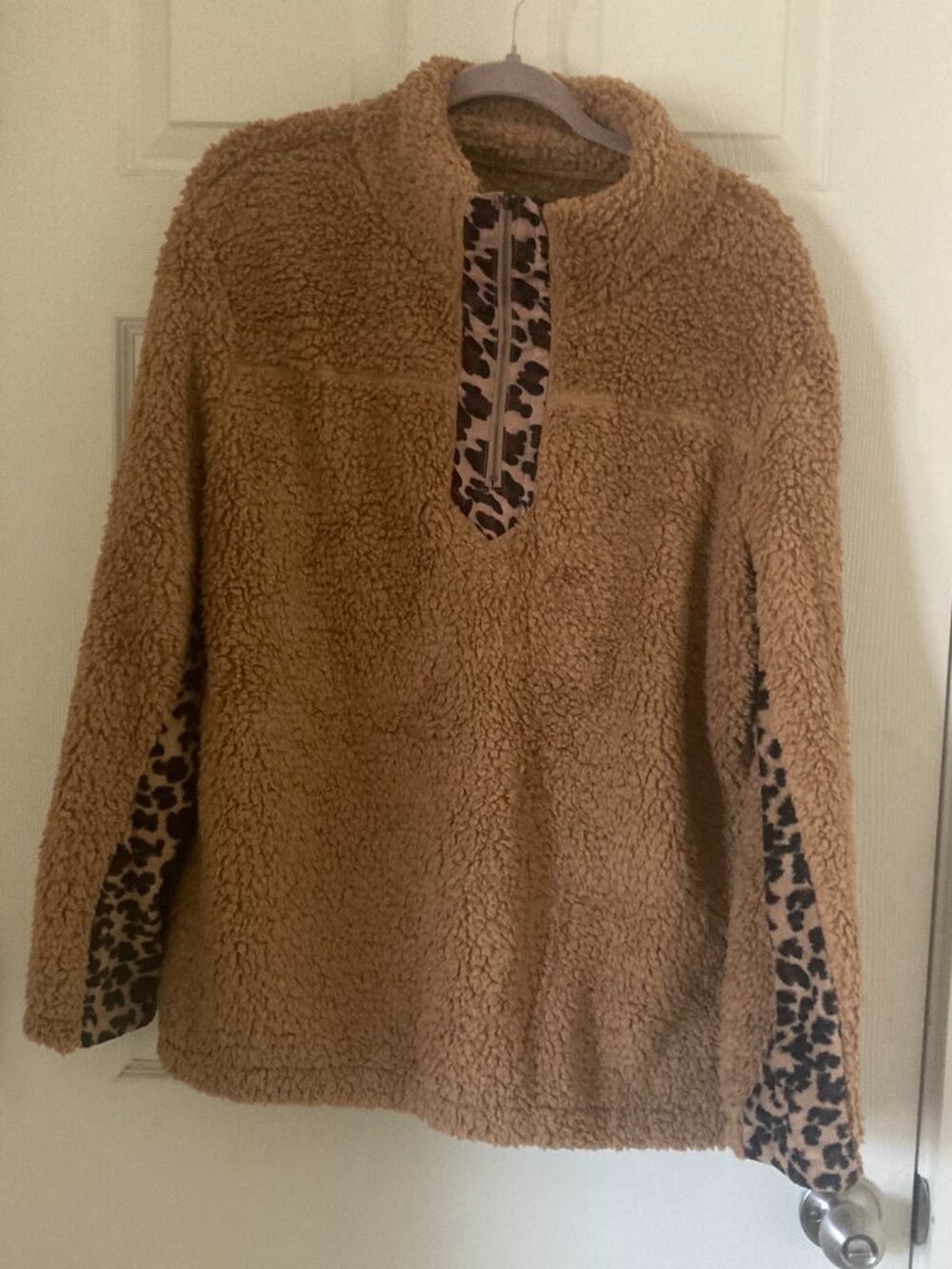 NWOT Camel Tan Teddy Fleece Quarter Zip Pullover Leopard Print Sleeve Size L